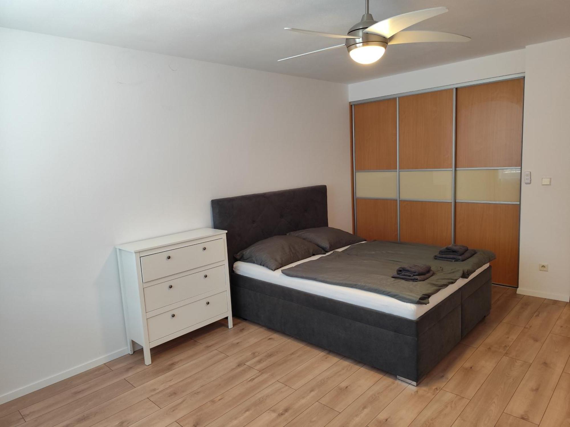 2 Apartment, Near Oc Galeria, Petrzalka Apartament
